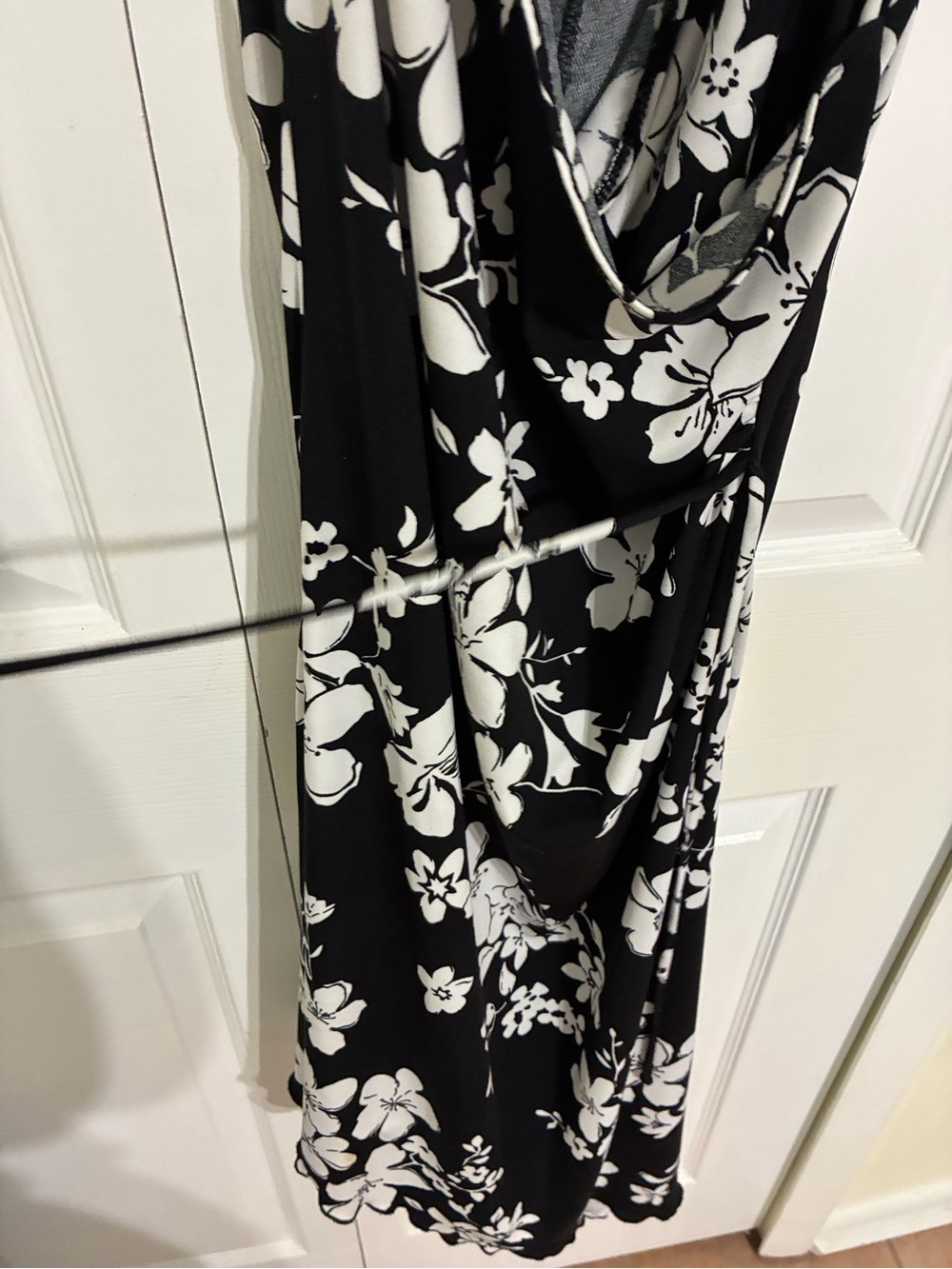 Venus Black & White Floral Sleeveless Wrap Dress large - Picture 4 of 5